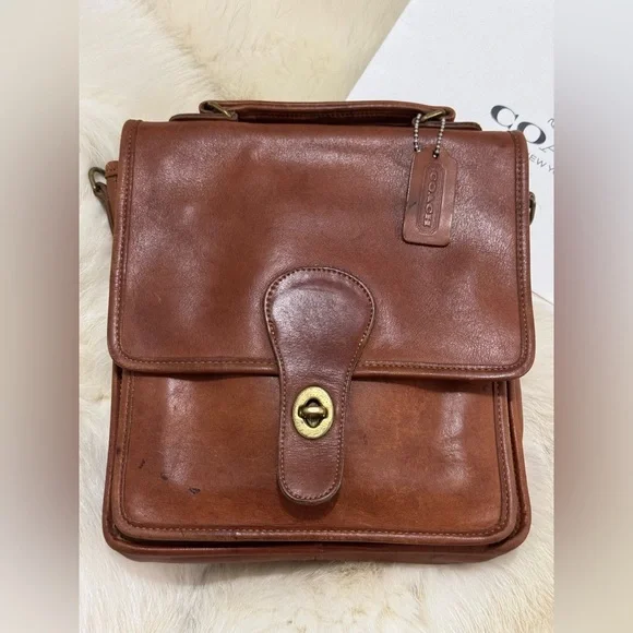 COACH Vintage 90s Station Bag British Tan Glove Tanned Leather Turnlock Handbag - Picture 3 of 16